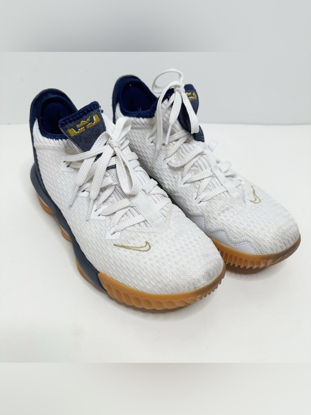 Nike LeBron 16 Low USA Basketball Shoes White Navy Gold Size 7.5 CI2668-101